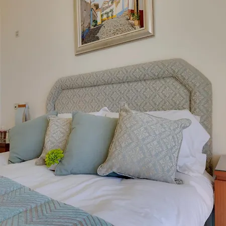 Burgau Penthouse * Lagos